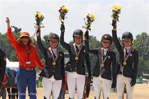 Gold Medals Go to Zones 4 and 3/5 at 2015 Adequan/FEI North American Junior & Young Rider Championship presented by Gotham North